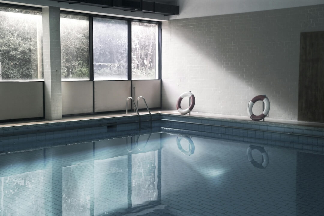 Benefits of Electric Pool Heat Pumps Image