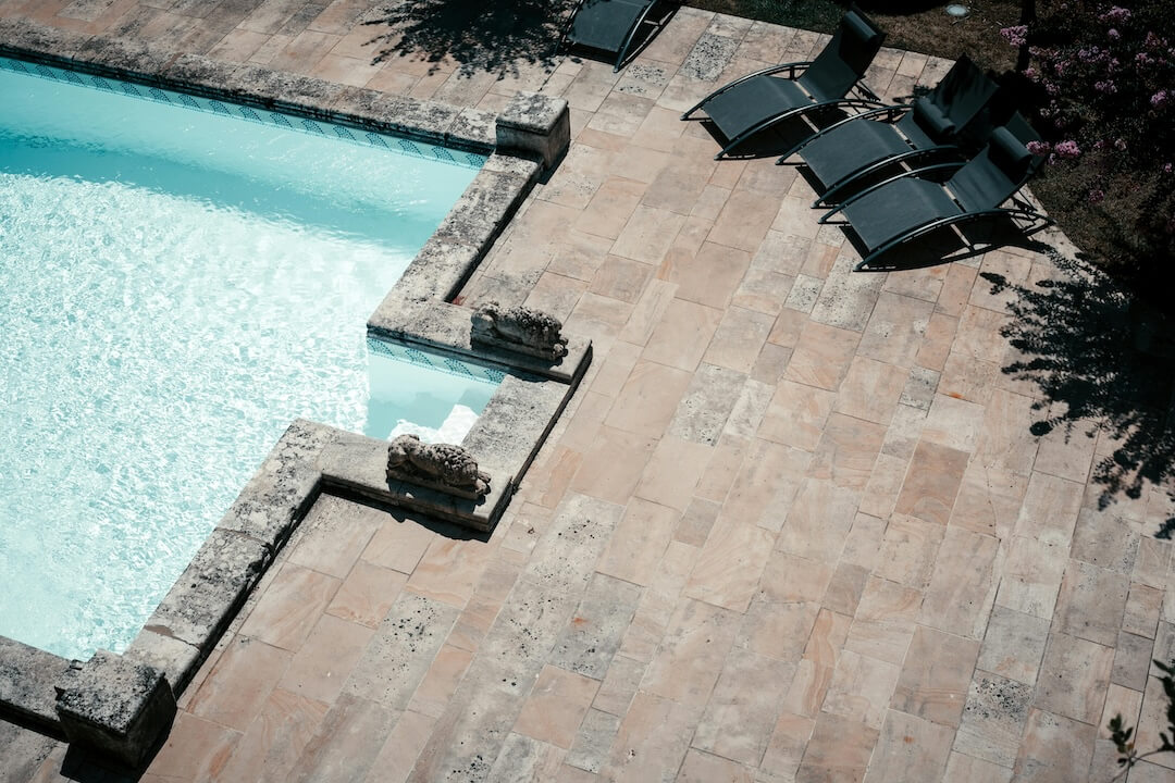 Signs You Need Green Pool Cleanup Image